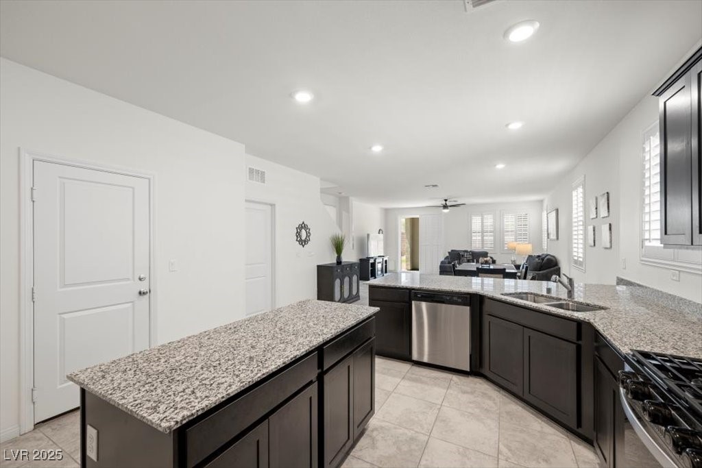 Las Vegas, Nevada 89178, United States, 4 Bedrooms Bedrooms, ,3 BathroomsBathrooms,Residential,Active,179626