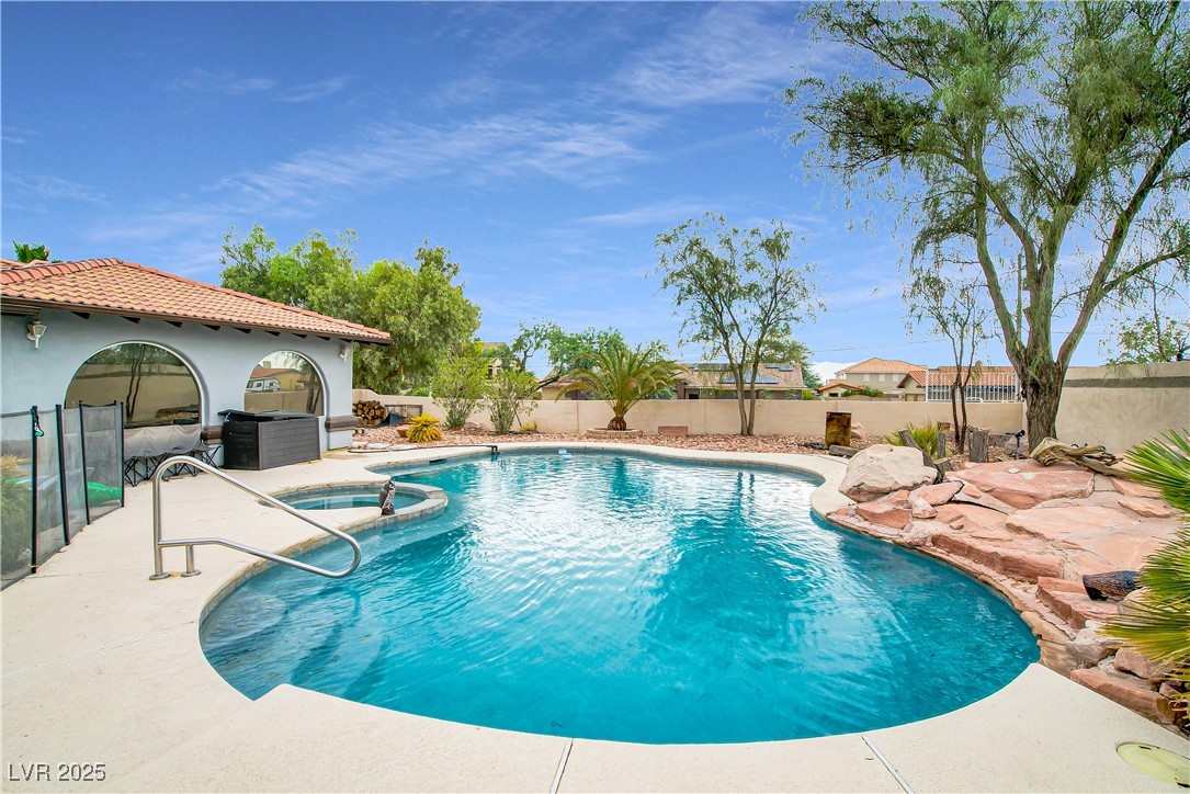 544 N Fogg Street, Las Vegas, Nevada image 37