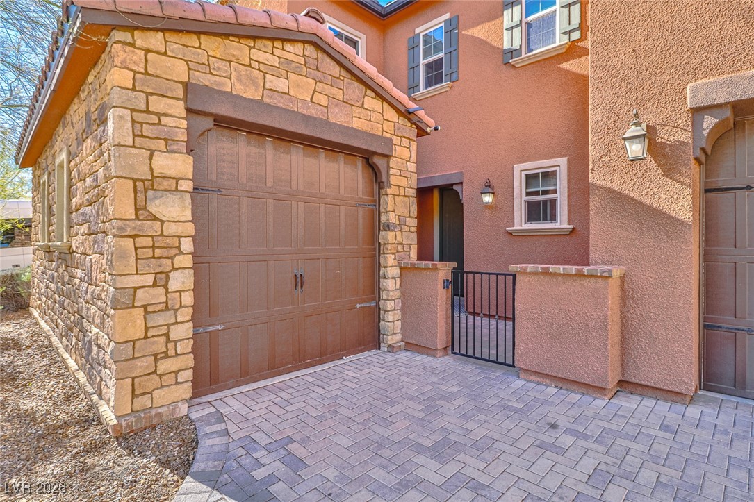 2497 Birch Hollow Street