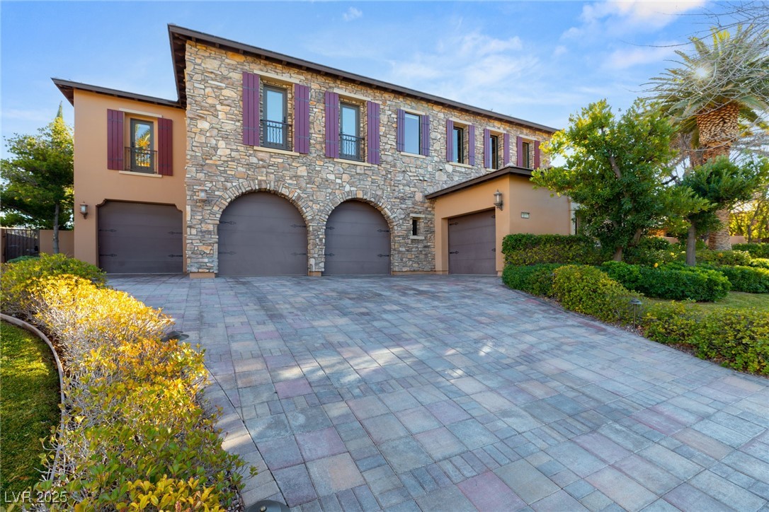 10117 Summit Canyon Drive