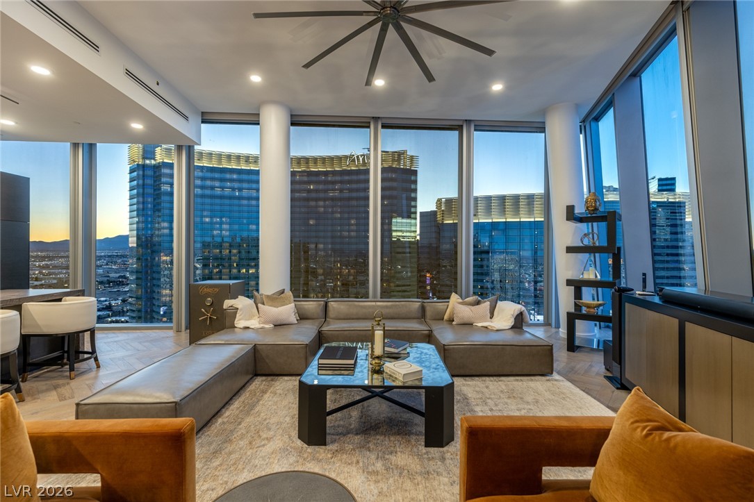 3726 Las Vegas Boulevard 3601