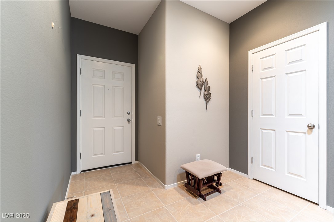 2970 Strathspey Court, Henderson, Nevada image 4