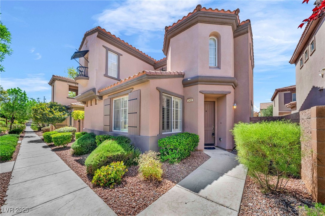 2432 Granada Bluff Court