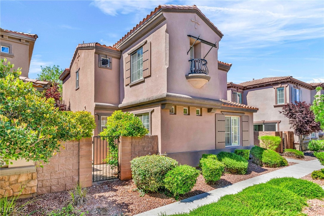 2432 Granada Bluff Court