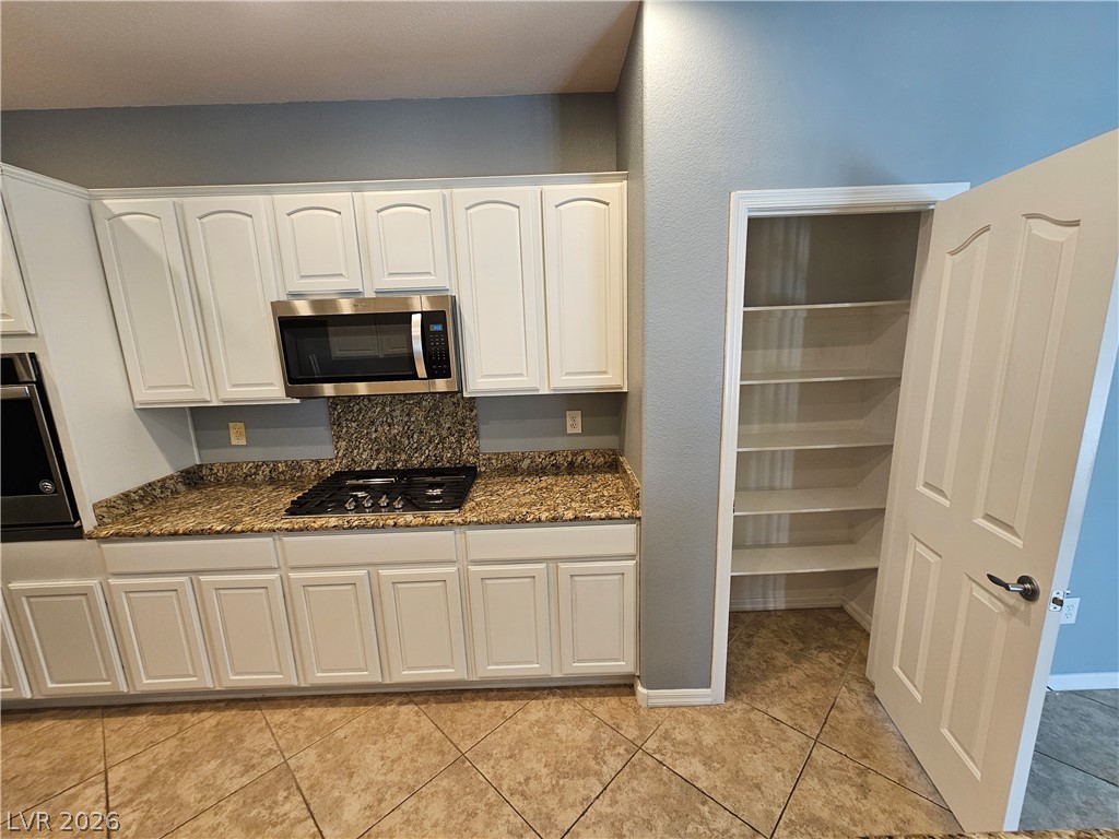 2259 Sandstone Cliffs Drive