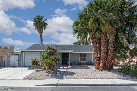 Photo of 41 Del Amo Drive, Las Vegas, NV 89110 (MLS # 2759842)