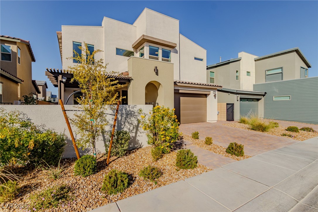 3192 Monte Luna Avenue