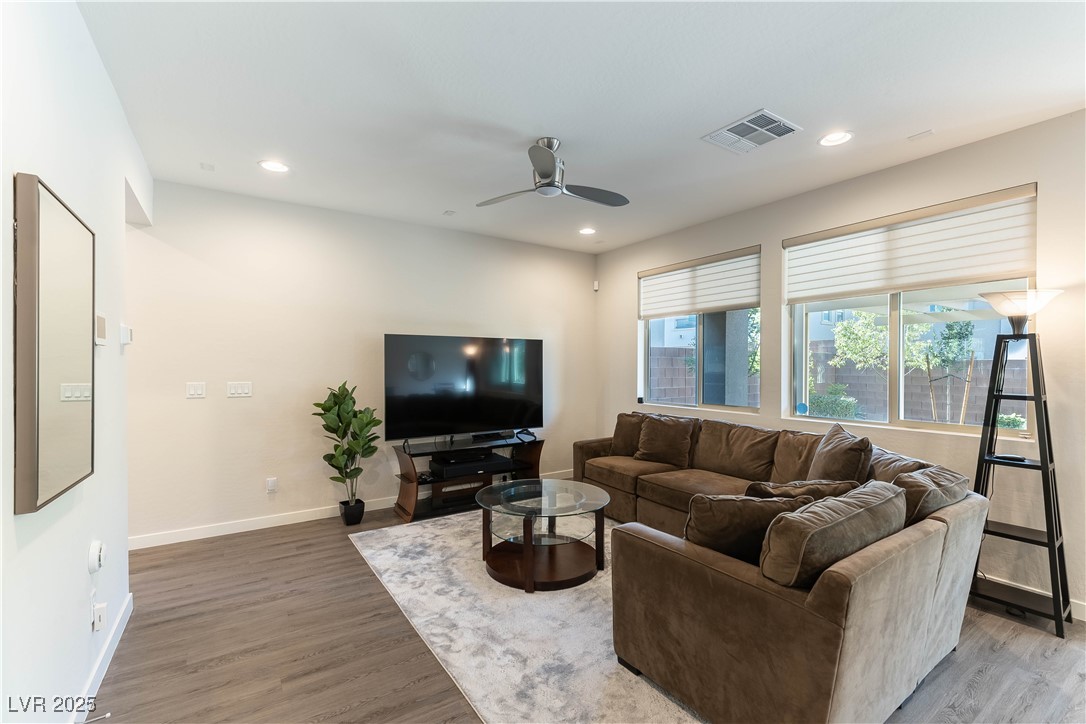 7027 Amethyst Peak Street