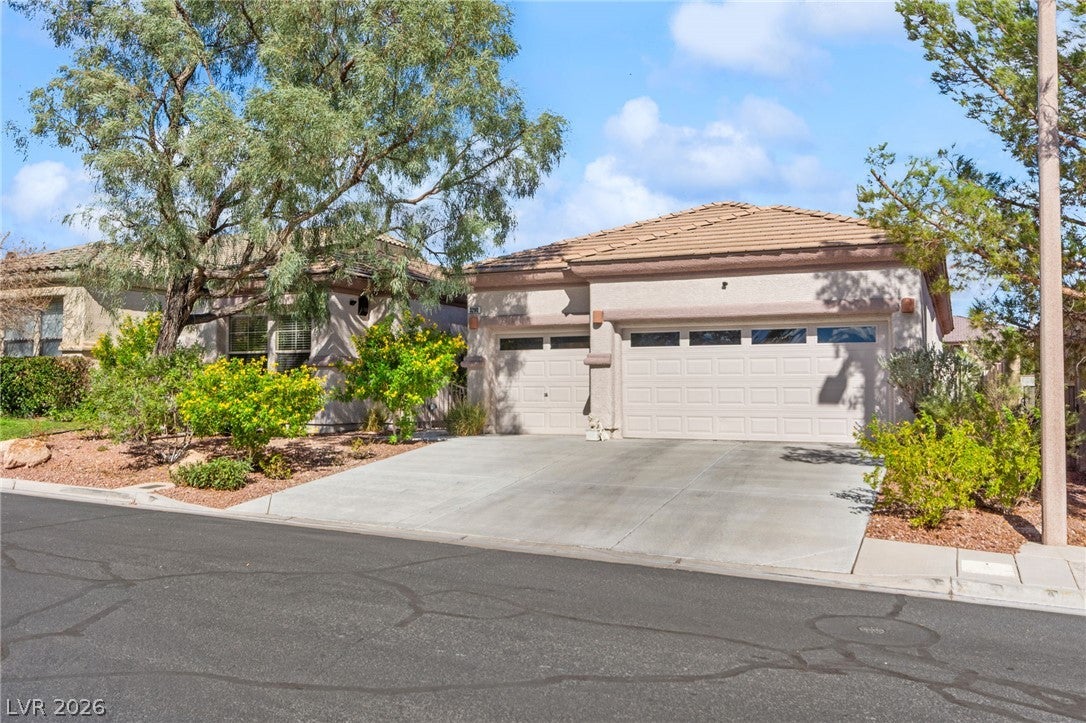 3290 Squire Street