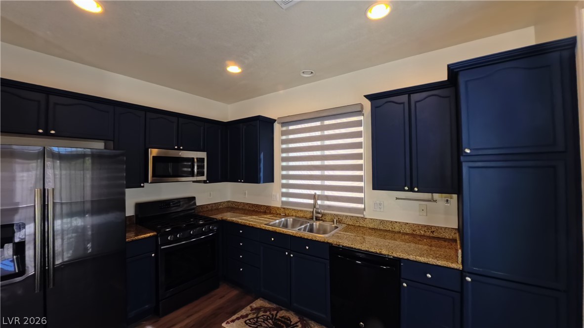 3661 Turquoise Waters Avenue