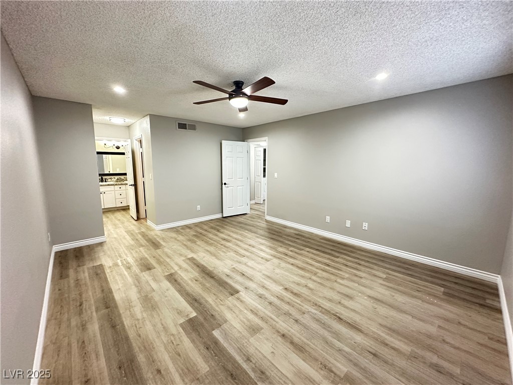 Henderson, Nevada 89014, United States, 2 Bedrooms Bedrooms, ,2 BathroomsBathrooms,Residential,Active,179942