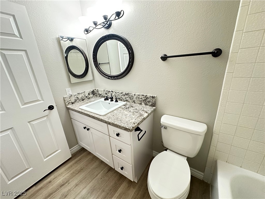 Henderson, Nevada 89014, United States, 2 Bedrooms Bedrooms, ,2 BathroomsBathrooms,Residential,Active,179942