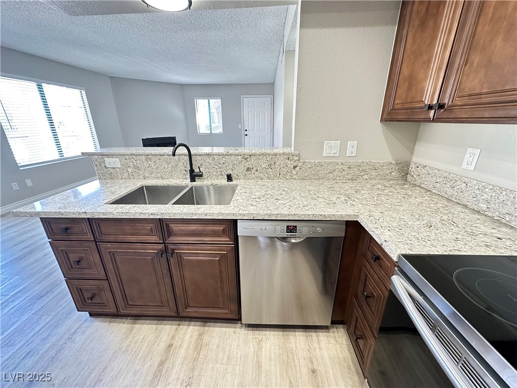 Henderson, Nevada 89014, United States, 2 Bedrooms Bedrooms, ,2 BathroomsBathrooms,Residential,Active,179942