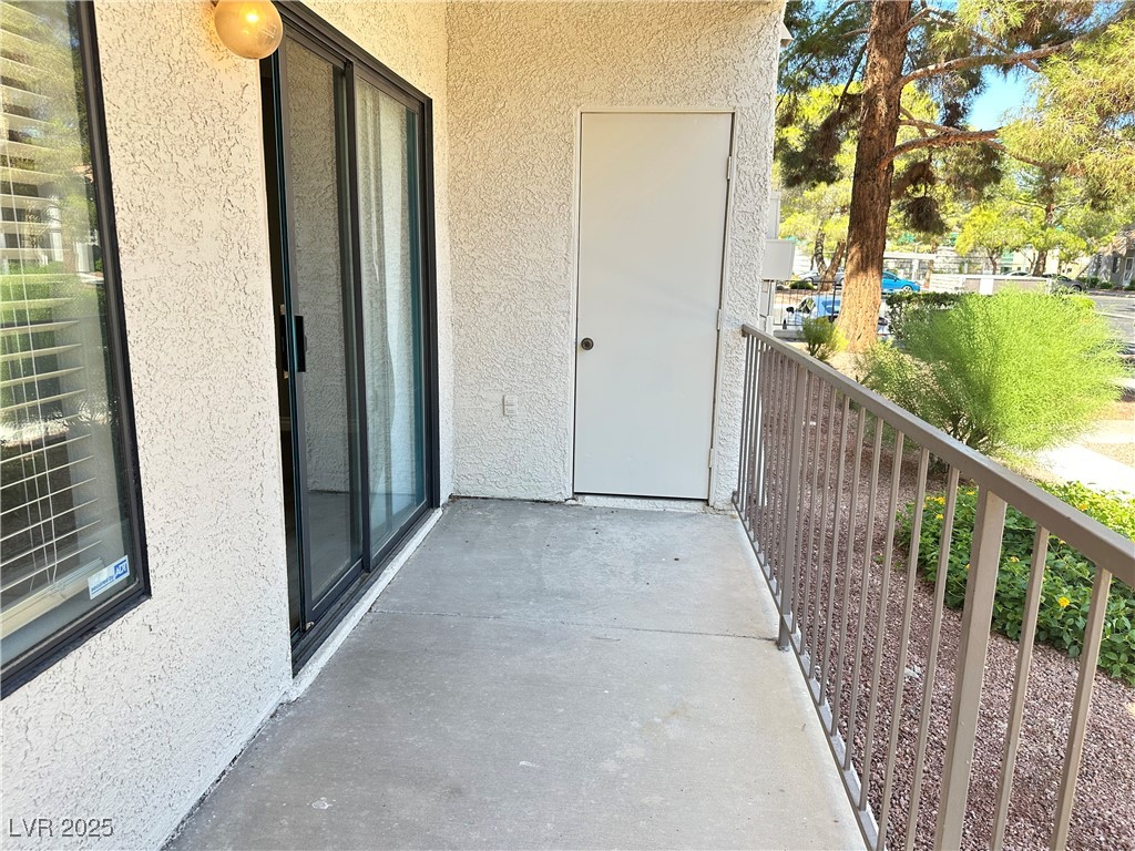 Henderson, Nevada 89014, United States, 2 Bedrooms Bedrooms, ,2 BathroomsBathrooms,Residential,Active,179942