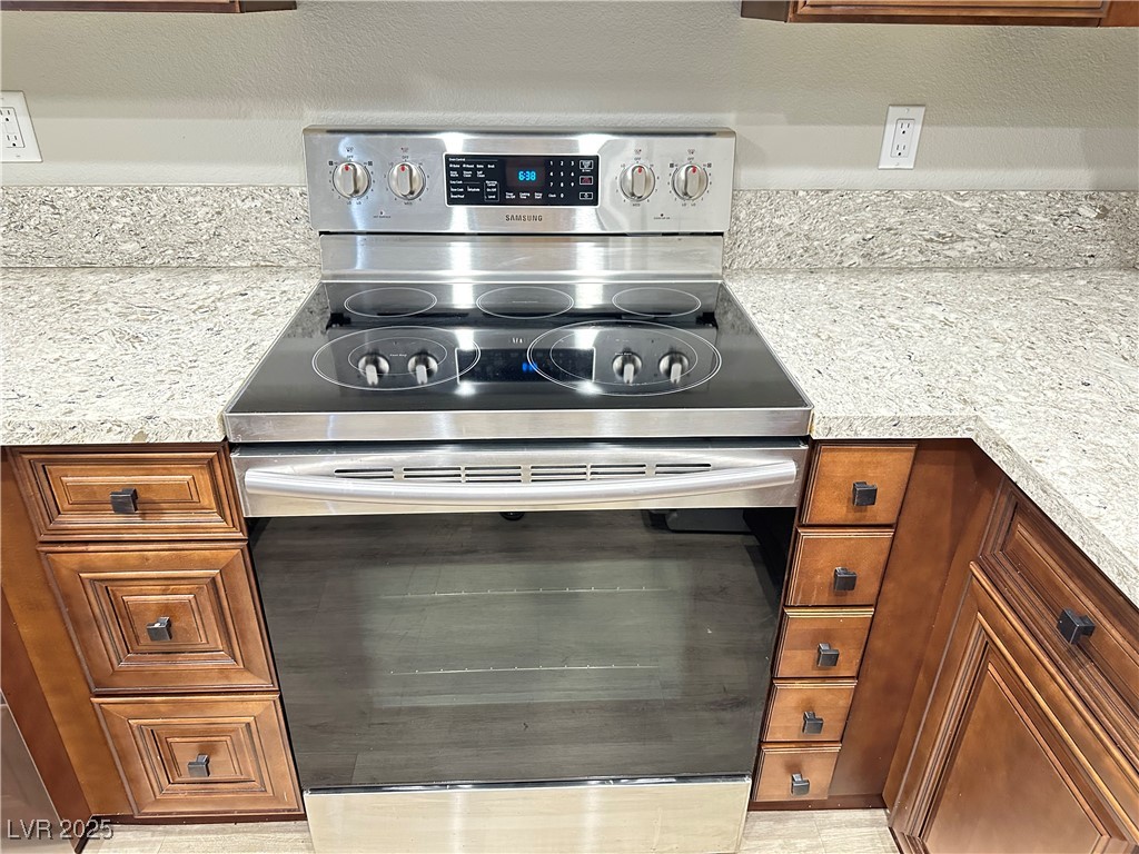 Henderson, Nevada 89014, United States, 2 Bedrooms Bedrooms, ,2 BathroomsBathrooms,Residential,Active,179942