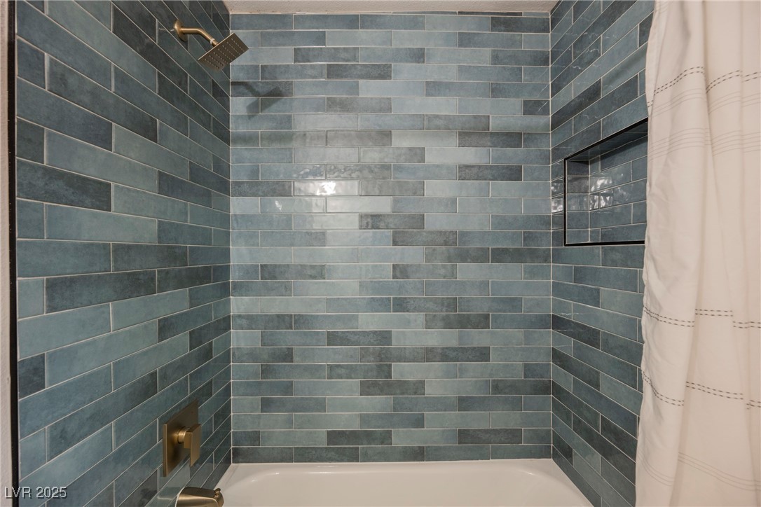 1864 Shadow Mountain Place