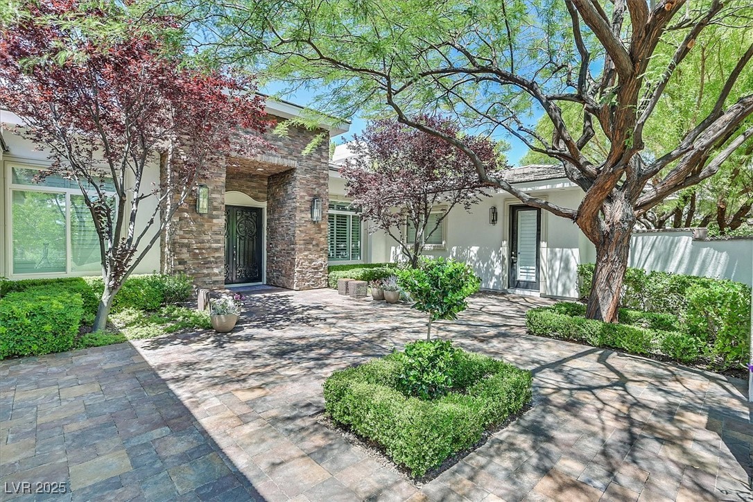 9500 BALATTA CANYON Court