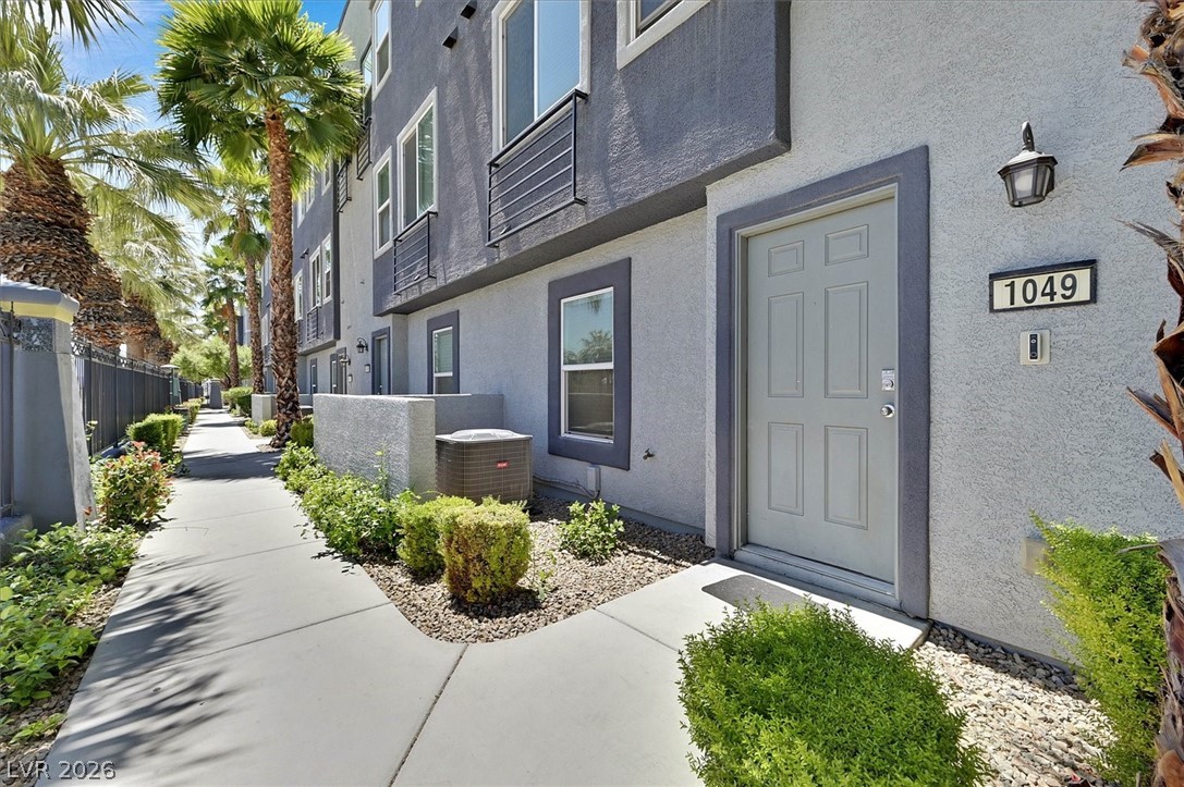 9050 W Tropicana Avenue 1049