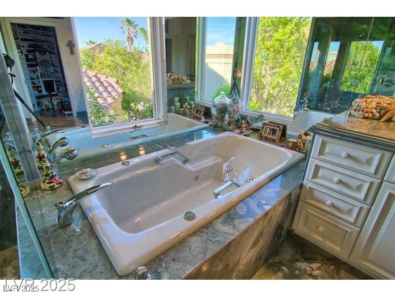 Las Vegas, Nevada 89113, United States, 3 Bedrooms Bedrooms, ,4 BathroomsBathrooms,Residential,Active,93947