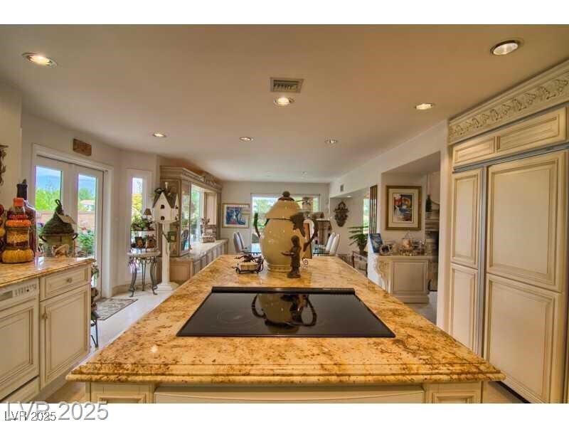 Las Vegas, Nevada 89113, United States, 3 Bedrooms Bedrooms, ,4 BathroomsBathrooms,Residential,Active,93947