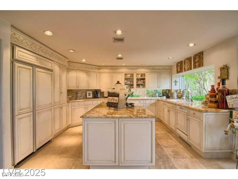 Las Vegas, Nevada 89113, United States, 3 Bedrooms Bedrooms, ,4 BathroomsBathrooms,Residential,Active,93947