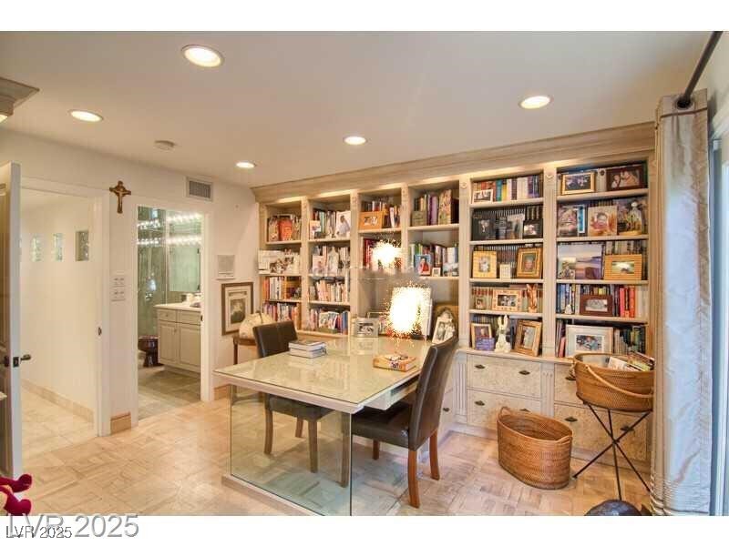 Las Vegas, Nevada 89113, United States, 3 Bedrooms Bedrooms, ,4 BathroomsBathrooms,Residential,Active,93947