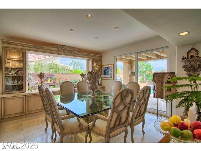 Las Vegas, Nevada 89113, United States, 3 Bedrooms Bedrooms, ,4 BathroomsBathrooms,Residential,Active,93947