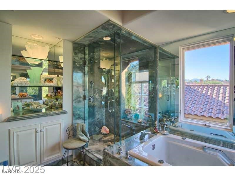 Las Vegas, Nevada 89113, United States, 3 Bedrooms Bedrooms, ,4 BathroomsBathrooms,Residential,Active,93947