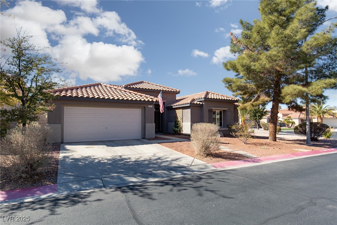 2987 Matese Drive, Henderson, Nevada image 2