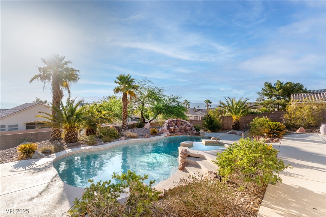 1239 N Hollywood Boulevard