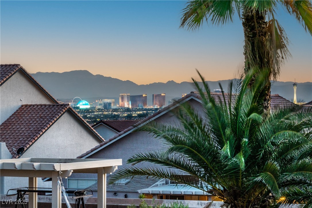 1239 N Hollywood Boulevard