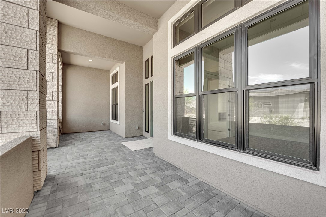Properties 3 4778 Outlook Peak Street