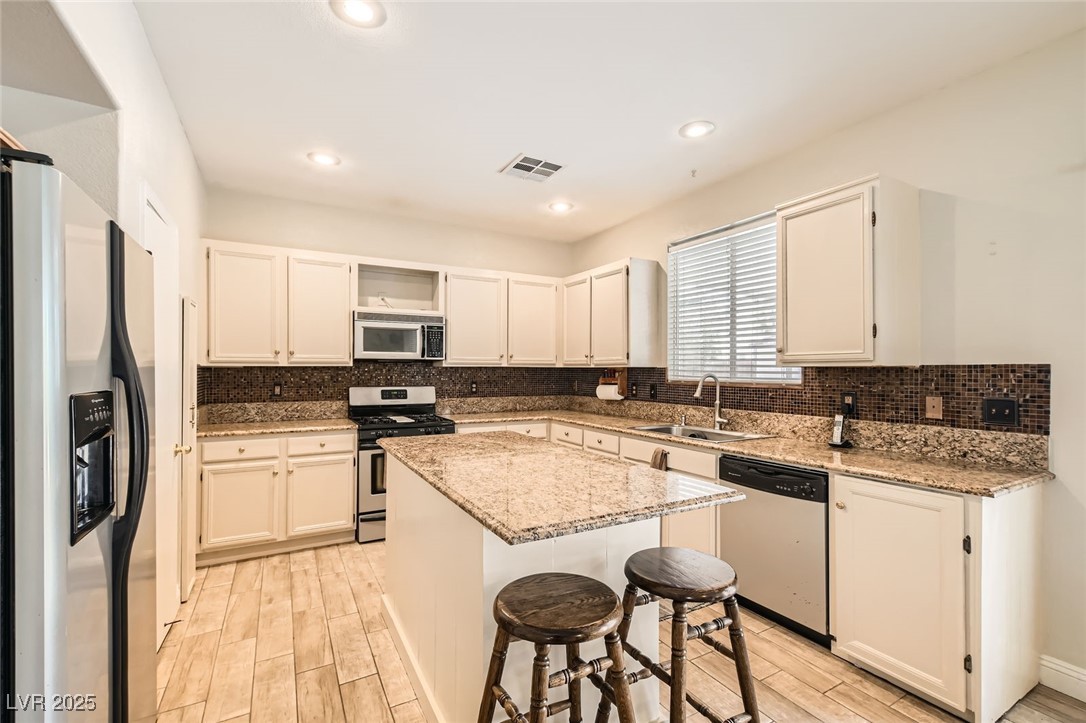 6031 Colonial Oak Court, North Las Vegas, Nevada image 9