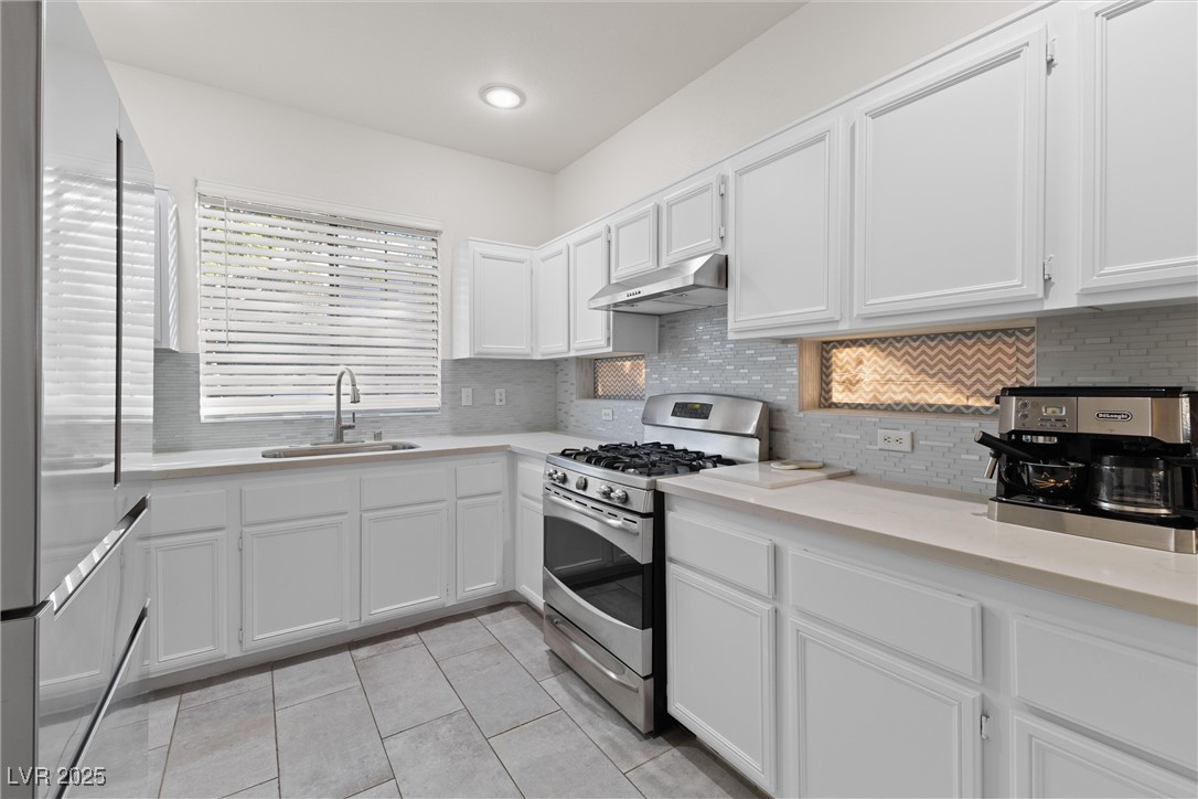 9756 Villa La Mora Avenue
