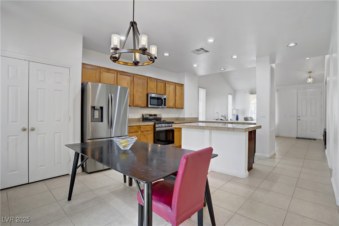 2851 Glistening Grove Avenue, Henderson, Nevada image 11