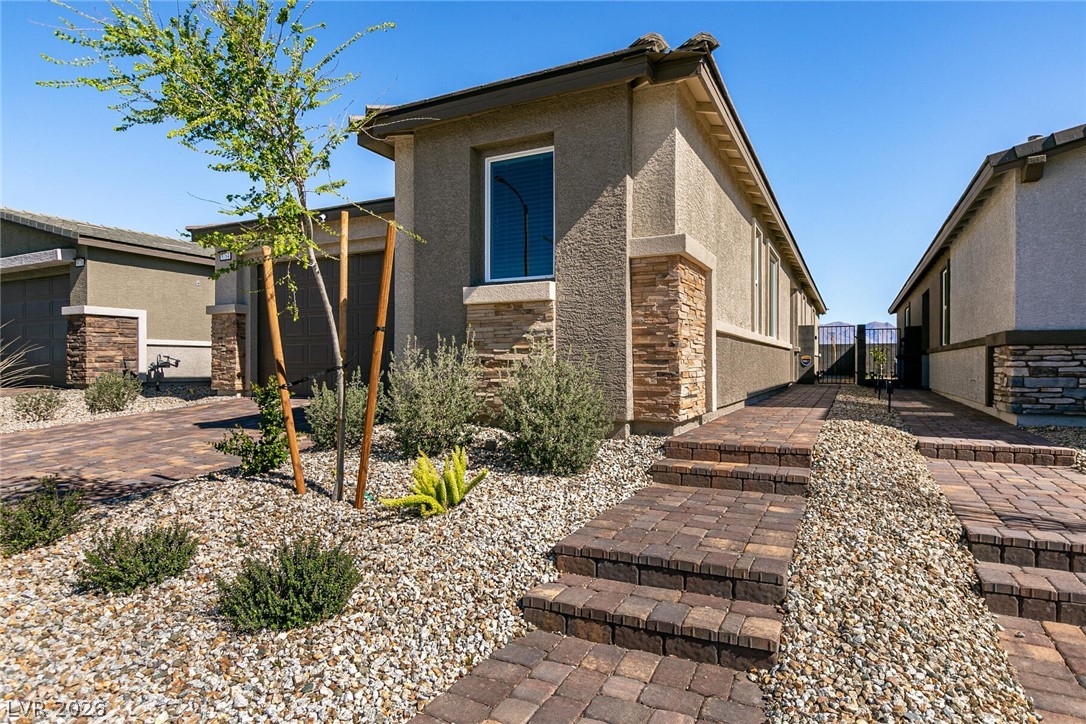 9764 Douglas Fir Street