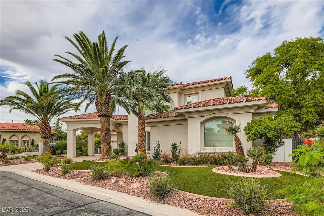 8728 Mesa Canogo Drive