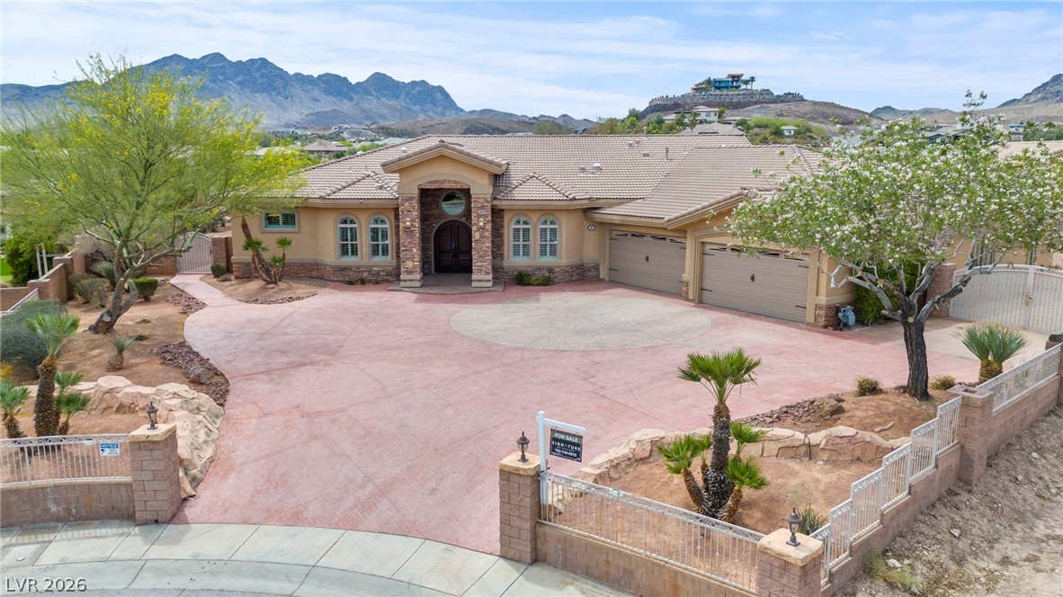 980 Twinspur Court