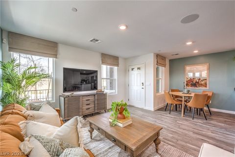 Tiny photo for 920 Pink Sugarbird Street, Henderson, NV 89011 (MLS # 2797702)