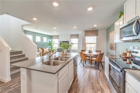 Tiny photo for 920 Pink Sugarbird Street, Henderson, NV 89011 (MLS # 2797702)