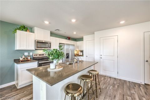 Tiny photo for 920 Pink Sugarbird Street, Henderson, NV 89011 (MLS # 2797702)