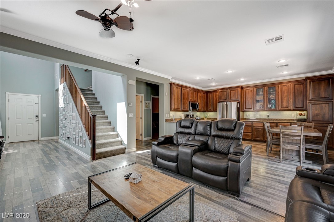 8184 Warbonnet Way
