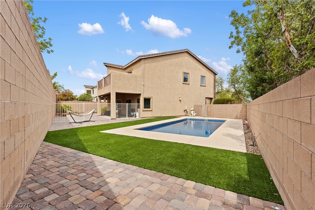Photo of 809 Maybole Avenue, Henderson, NV 89012 (MLS # 2810287)