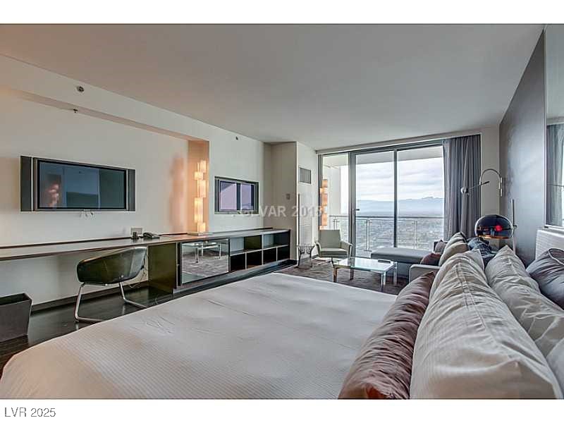 4381 W Flamingo Road 2309