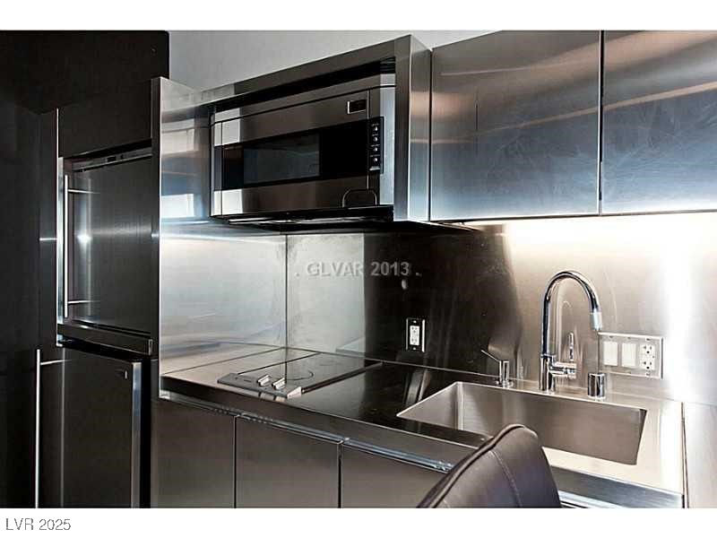 4381 W Flamingo Road 2309