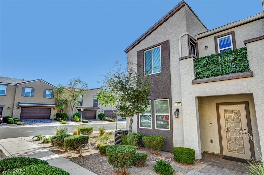 1201 Mission View Court