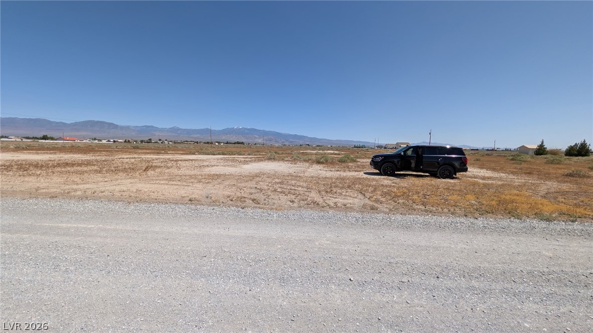 3721 S Woodchips Road