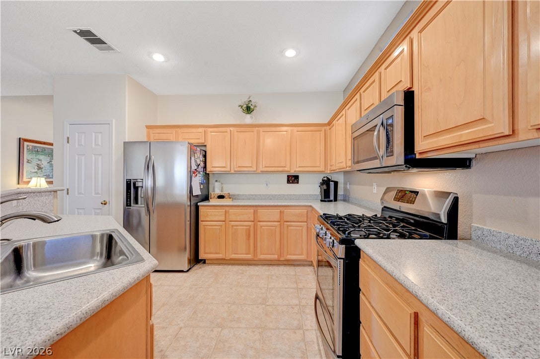 10255 Songsparrow Court
