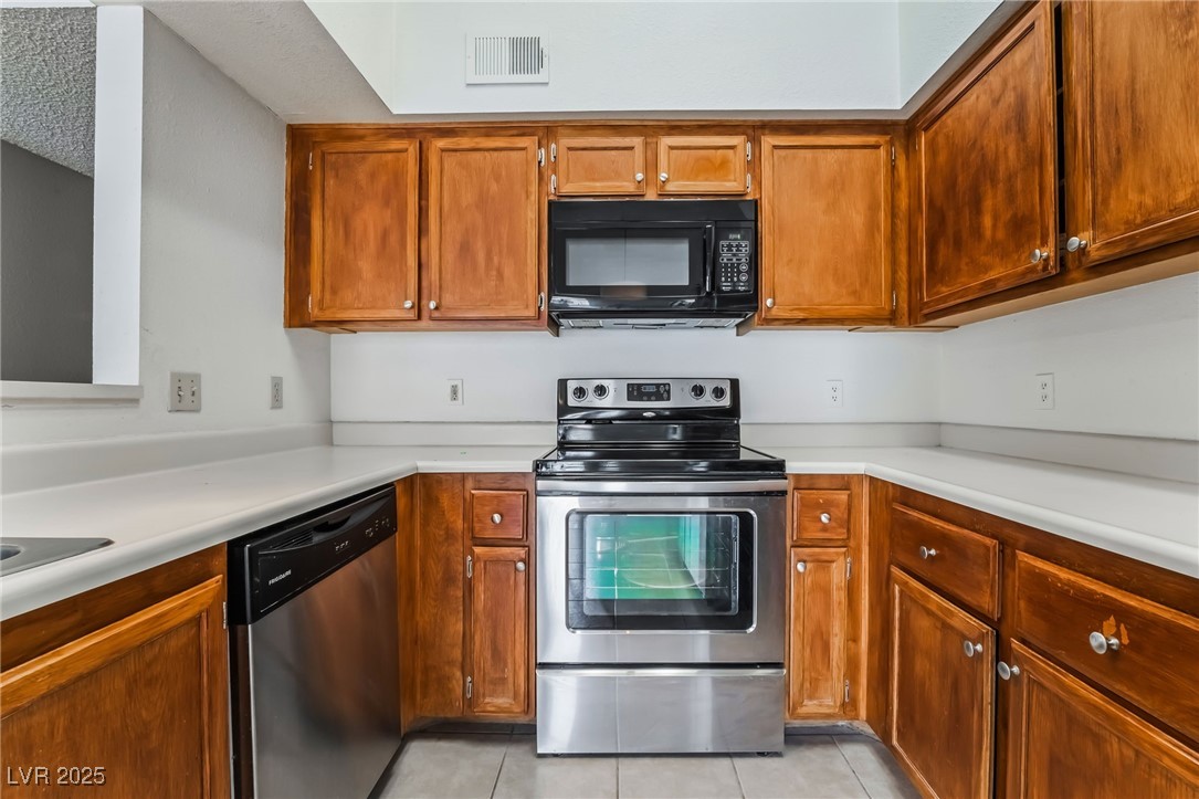 1575 W Warm Springs Road #121, Henderson, Nevada image 9
