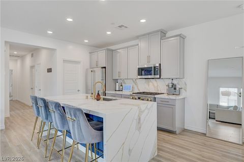 600 N Carriage Hill Drive 2084 Las Vegas NV 89138